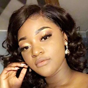 Meet your Posher, Candy